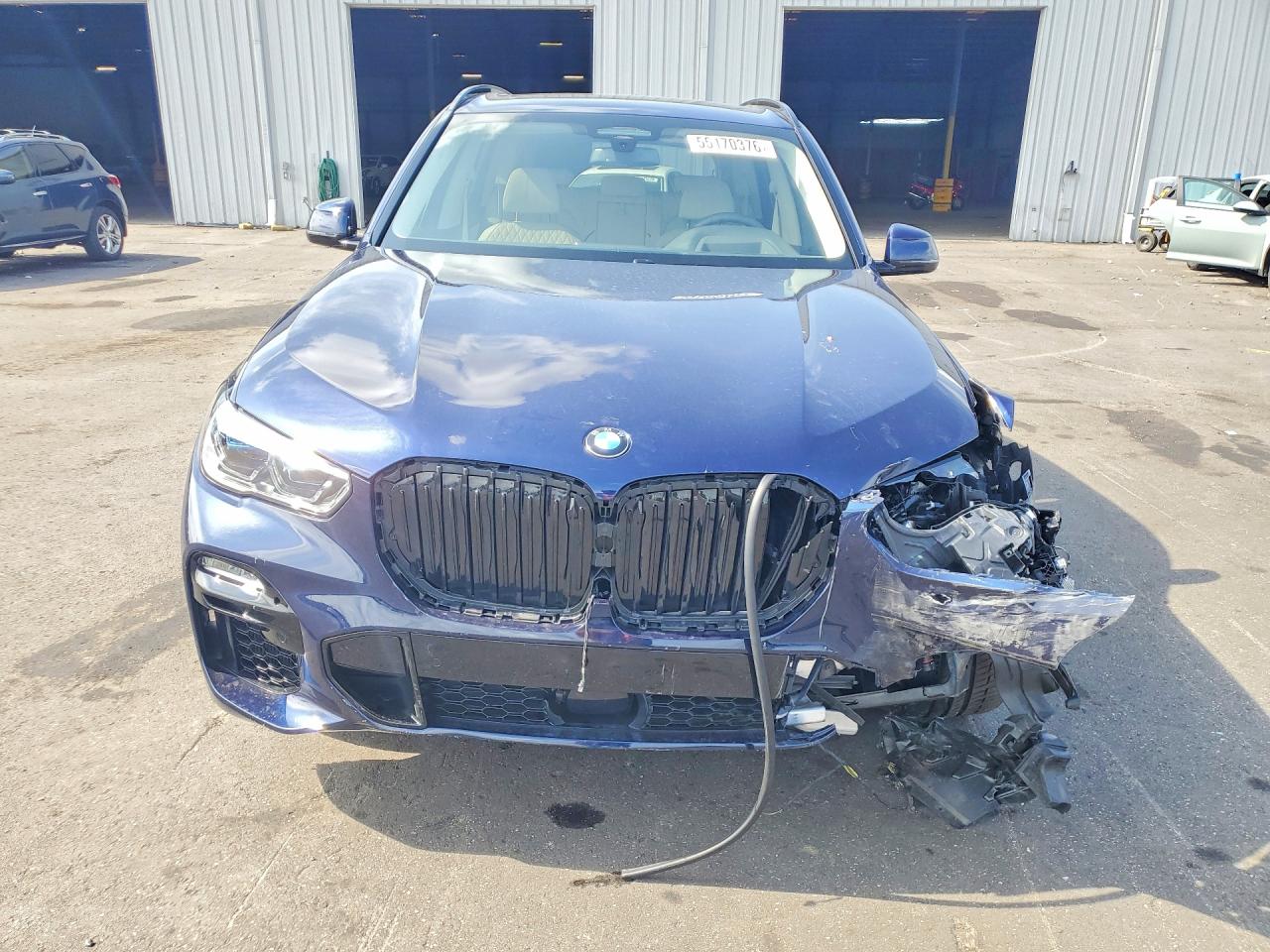 BMW X Series M50i