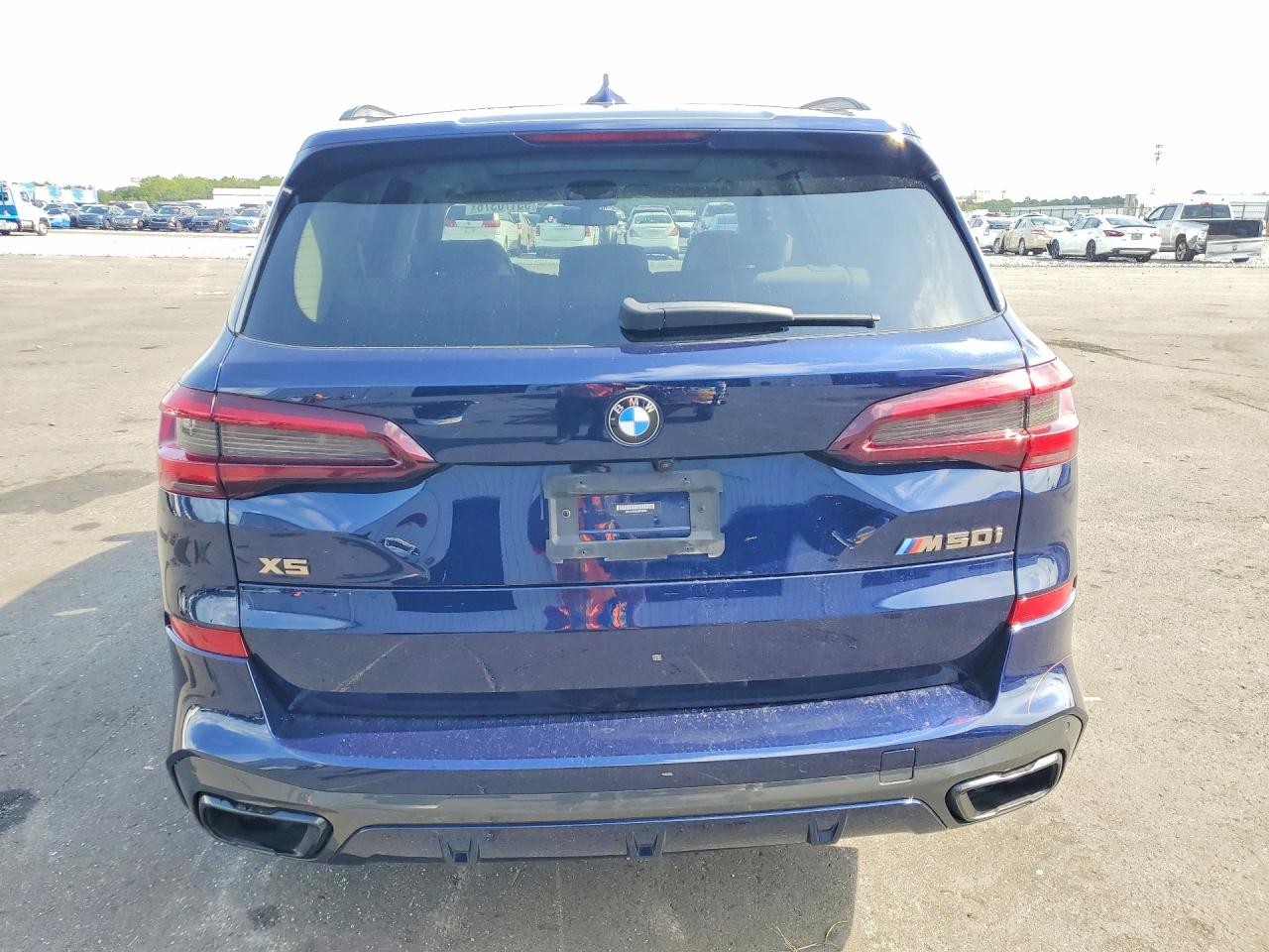 BMW X Series M50i