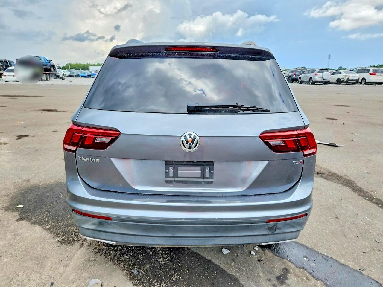 Volkswagen Tiguan S