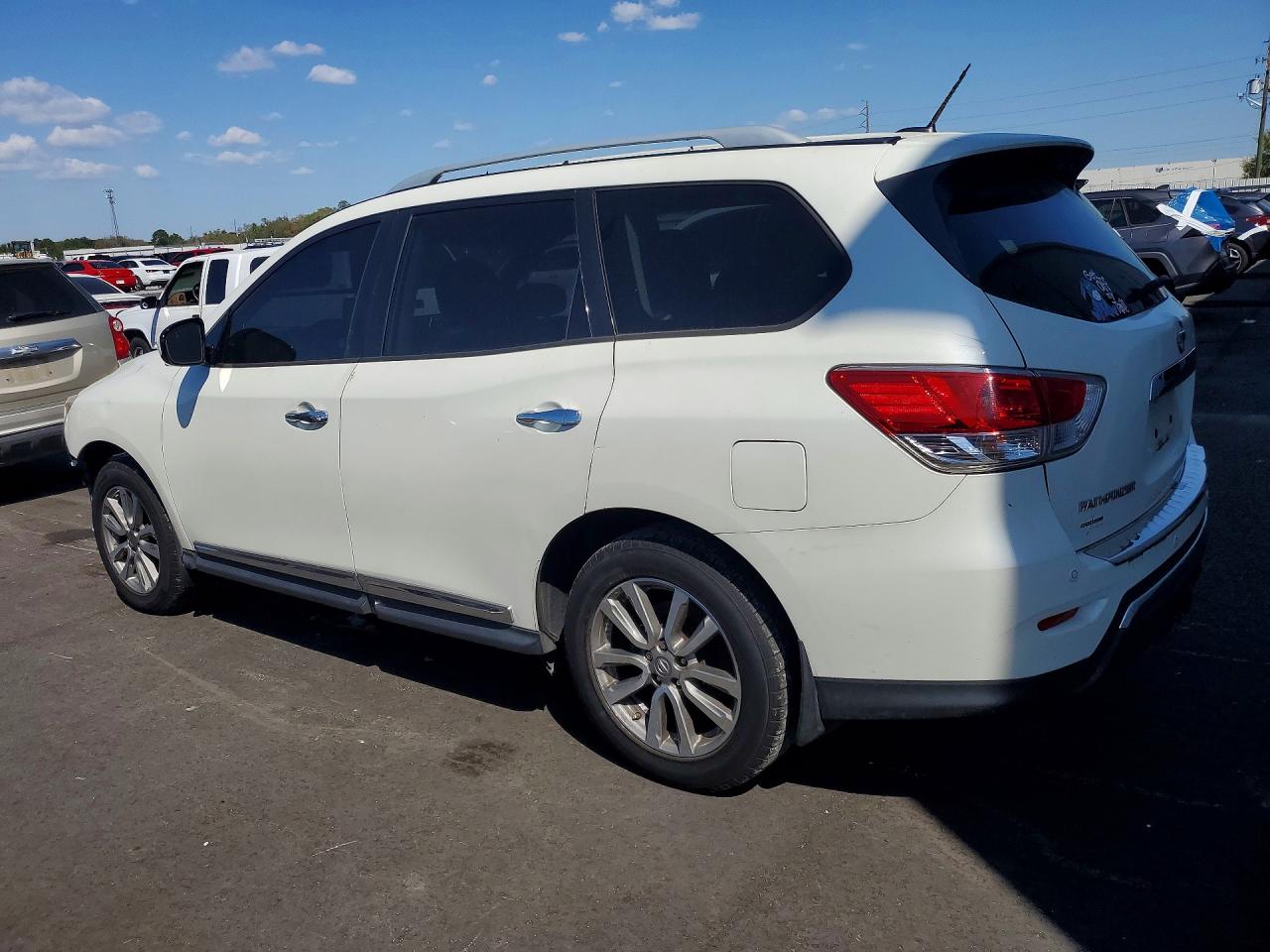 Nissan Pathfinder Sl