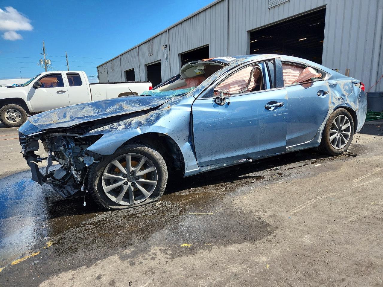 Salvage Mazda 6 Image