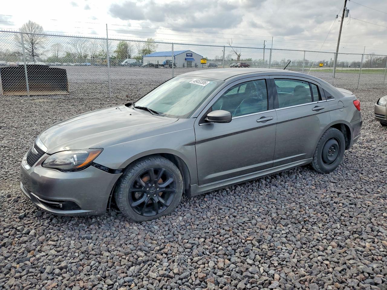 Salvage Chrysler 200 Image