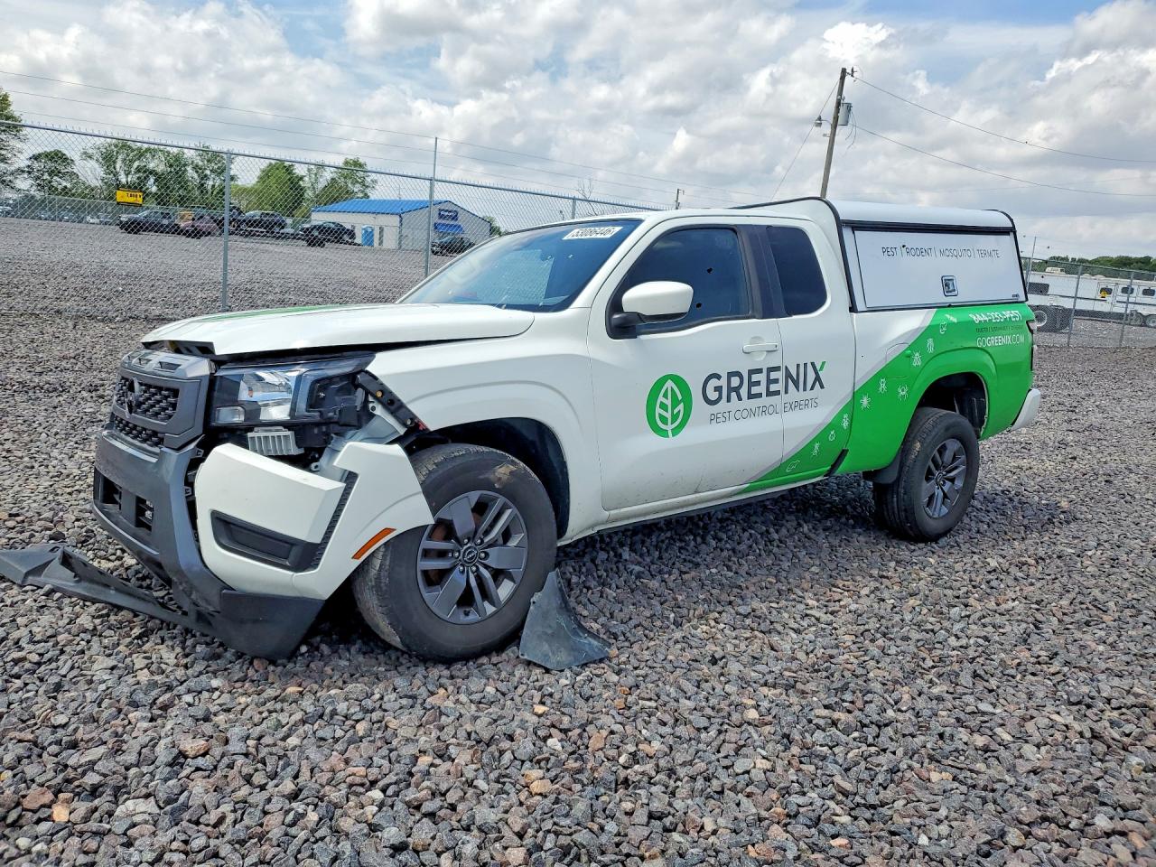 Salvage Nissan Frontier Image