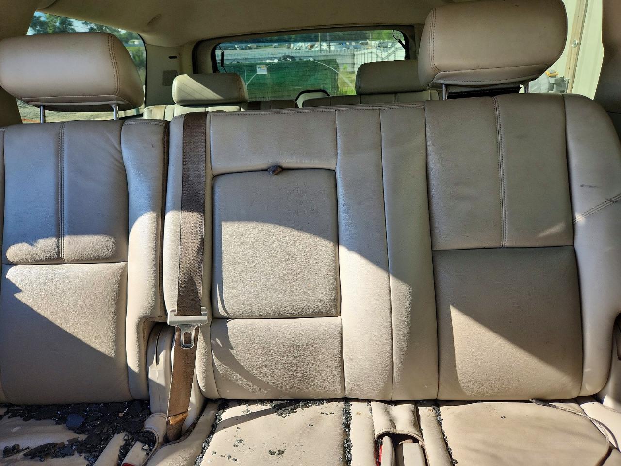 Chevrolet Suburban C1500 Ls