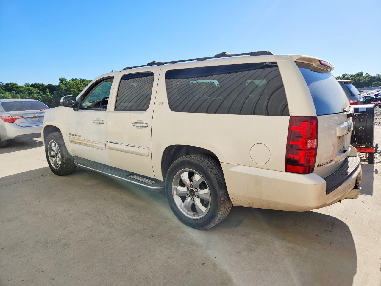 Chevrolet Suburban C1500 Ls
