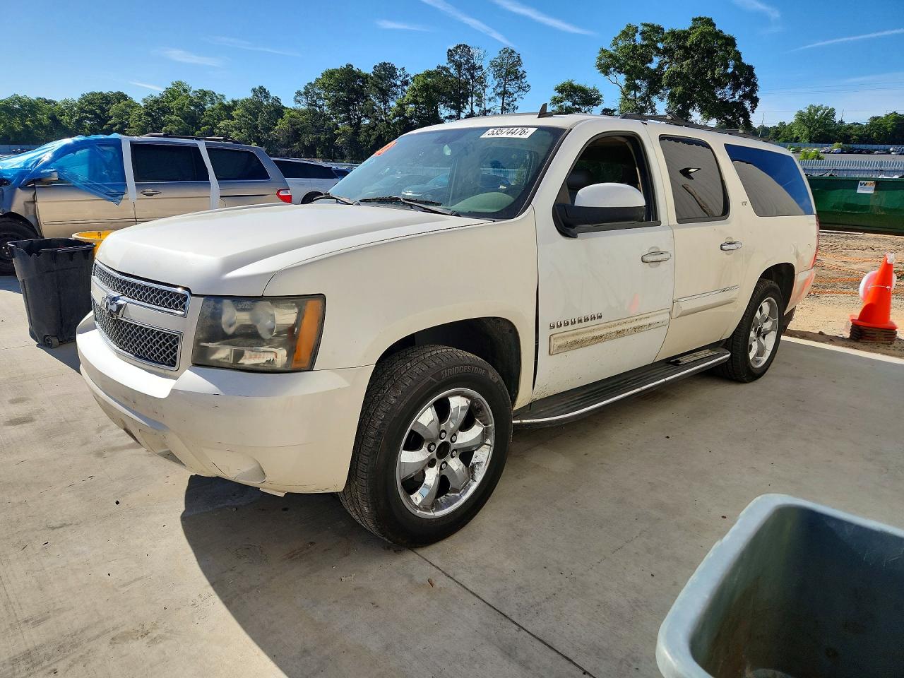 Salvage Chevrolet Suburban Image