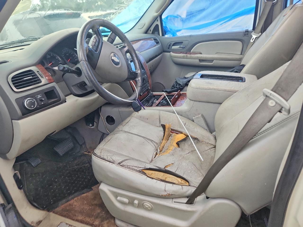 Chevrolet Suburban C1500 Ls