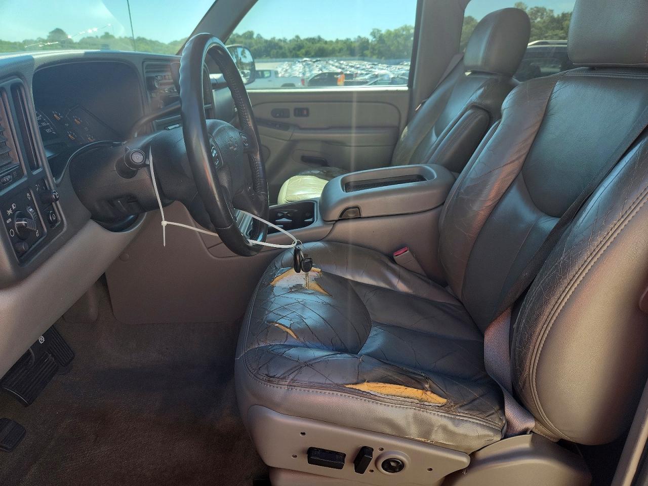 Chevrolet Suburban C1500