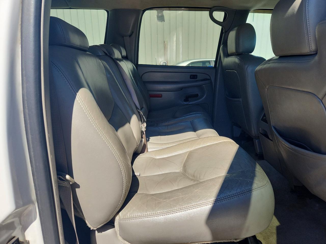 Chevrolet Suburban C1500