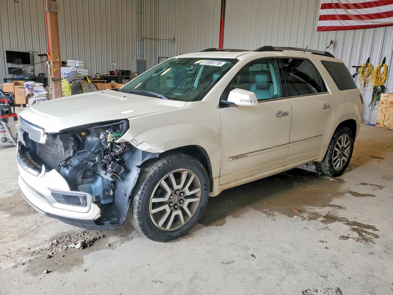 Salvage GMC Acadia Image