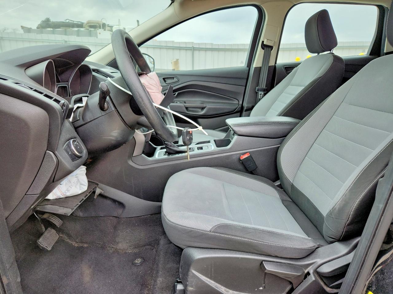 Ford Escape S