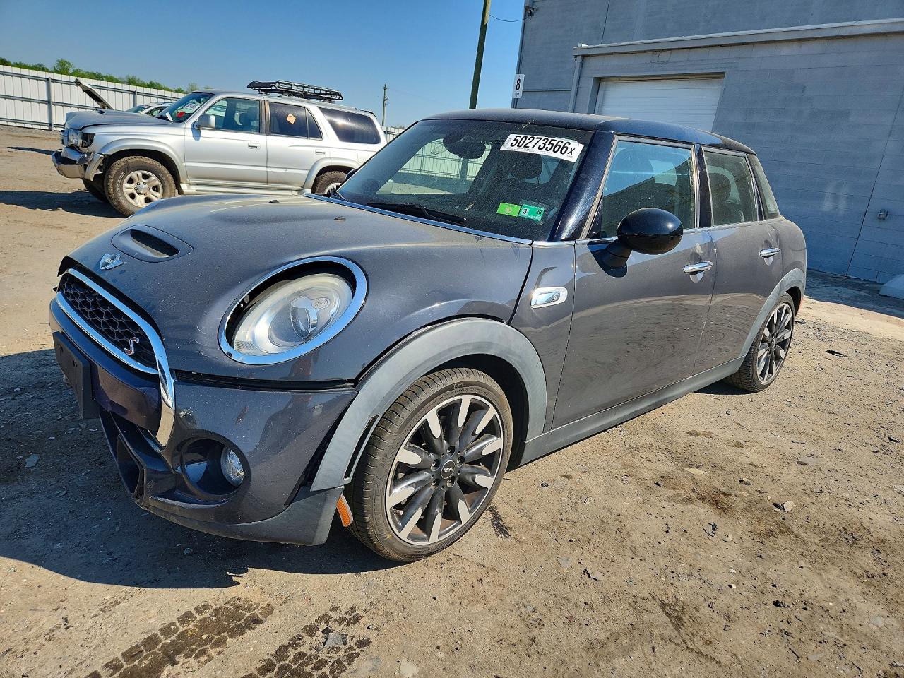 Salvage MINI Cooper Image