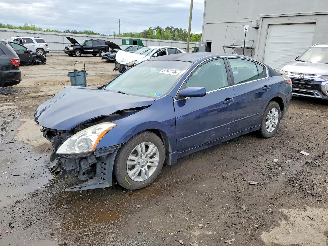 Salvage Nissan Altima Image
