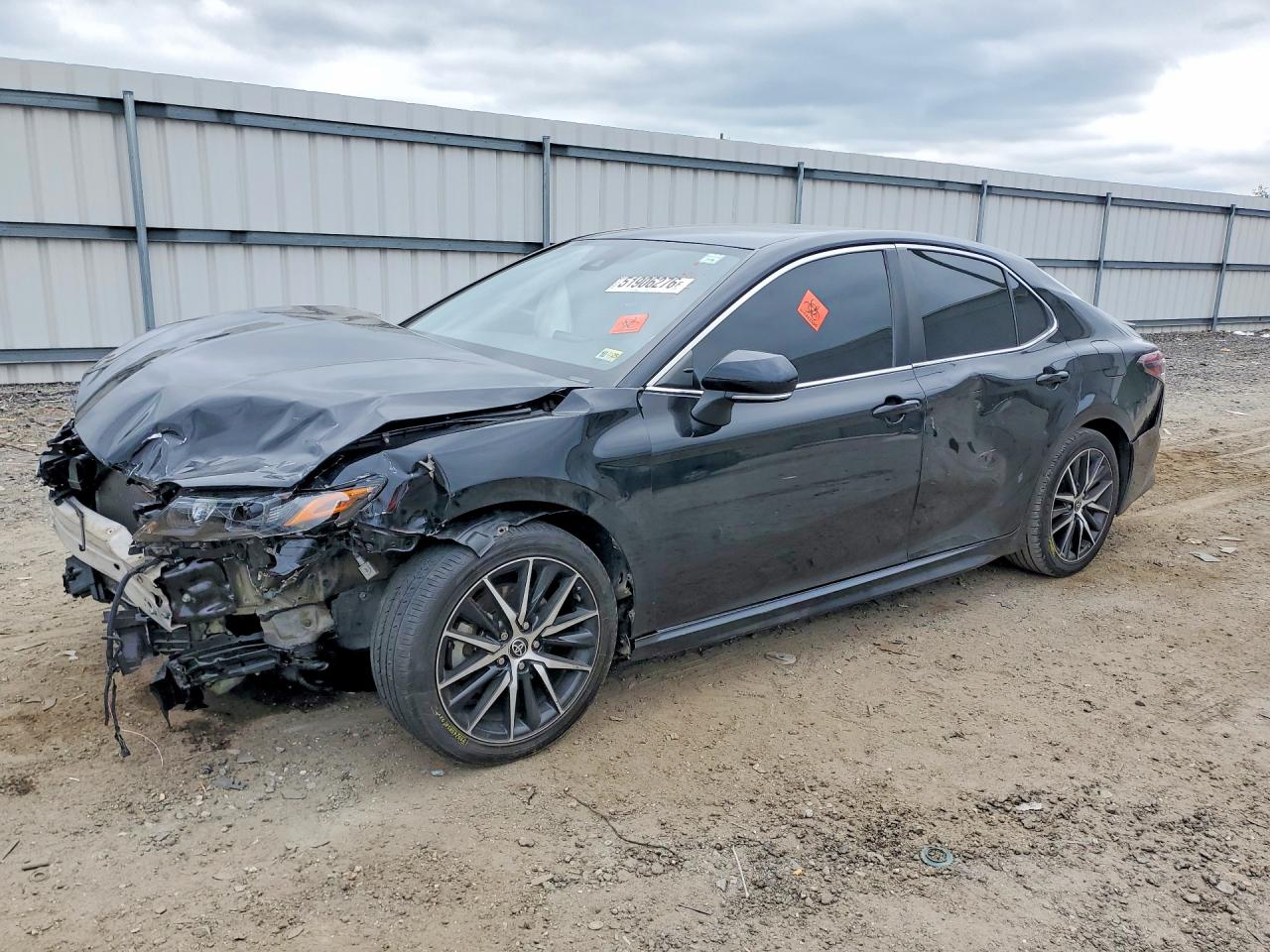 Salvage Toyota Camry Image