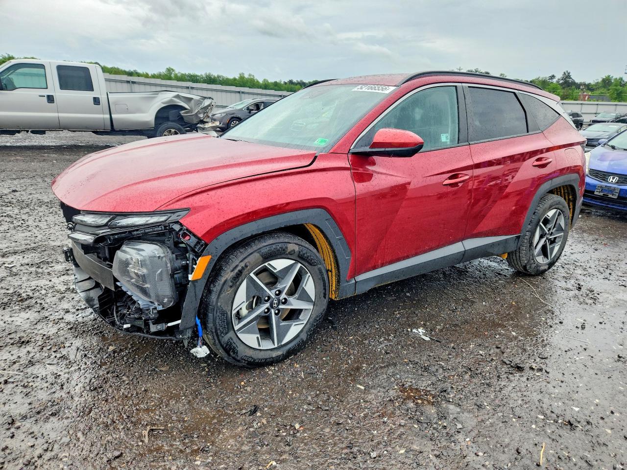 Salvage Hyundai TUCSON Image
