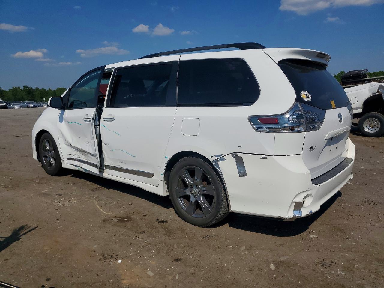 Toyota Sienna Se