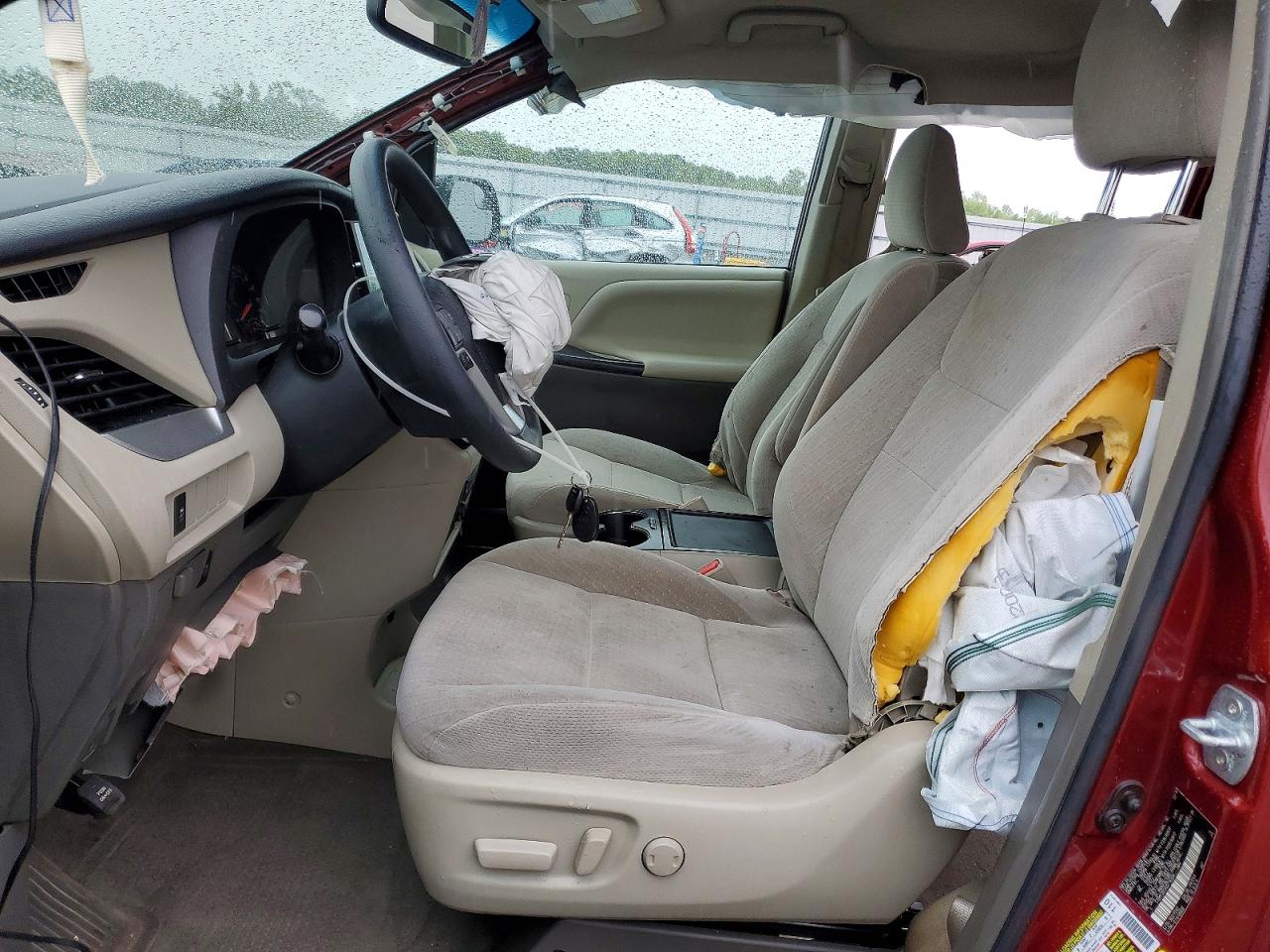 Toyota Sienna Le