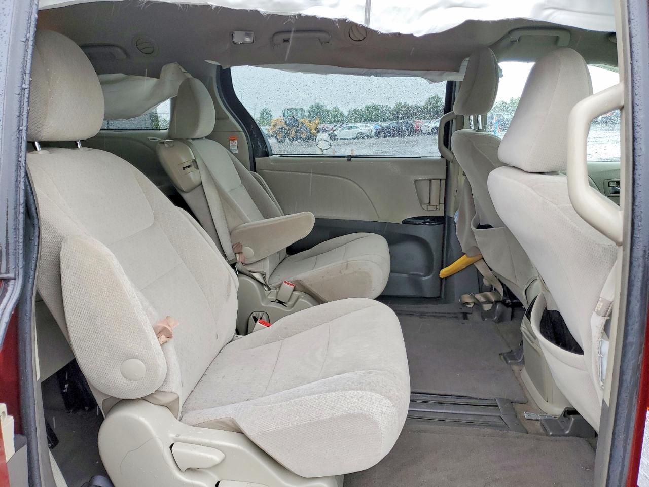 Toyota Sienna Le