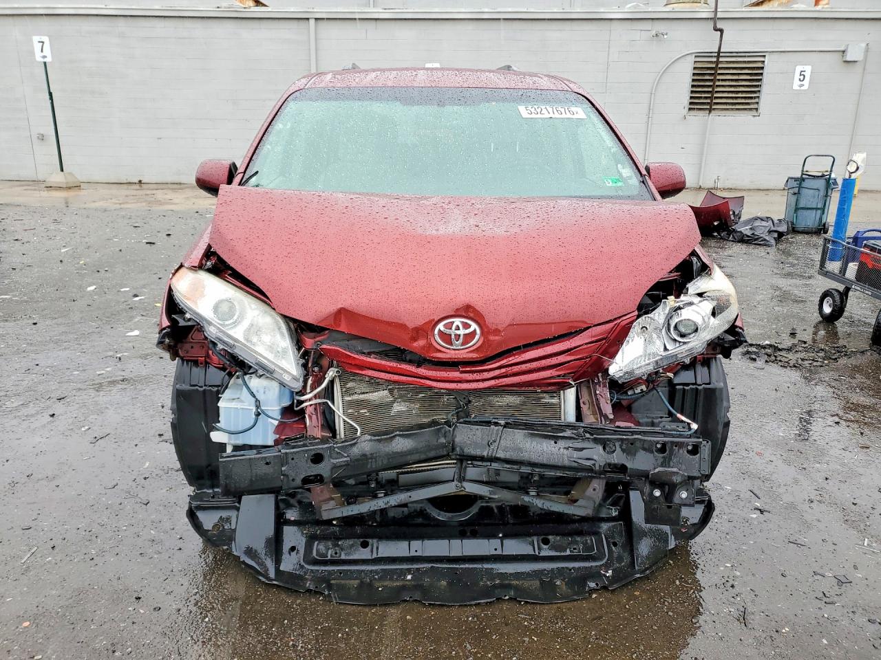 Toyota Sienna Le