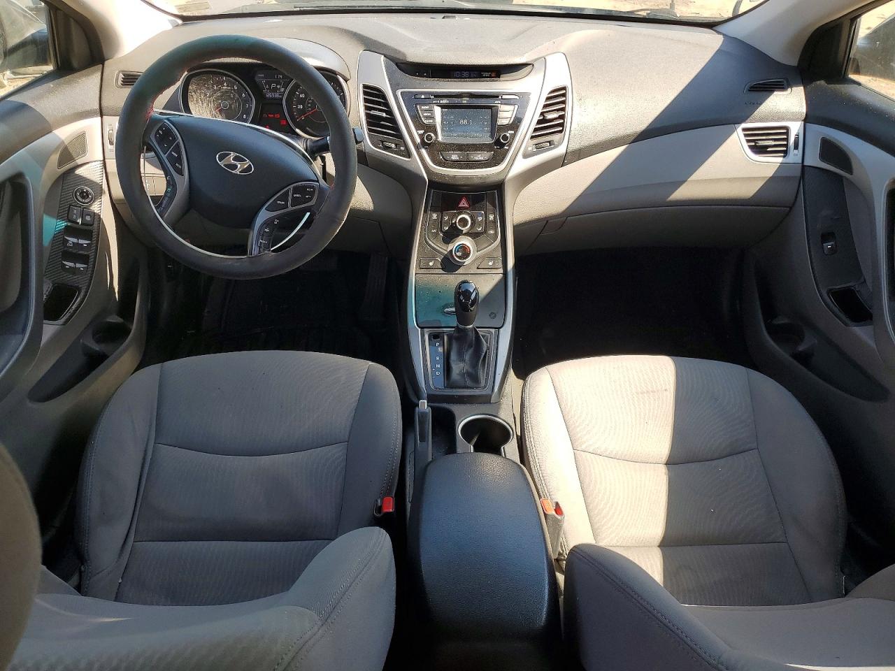 Hyundai ELANTRA Se