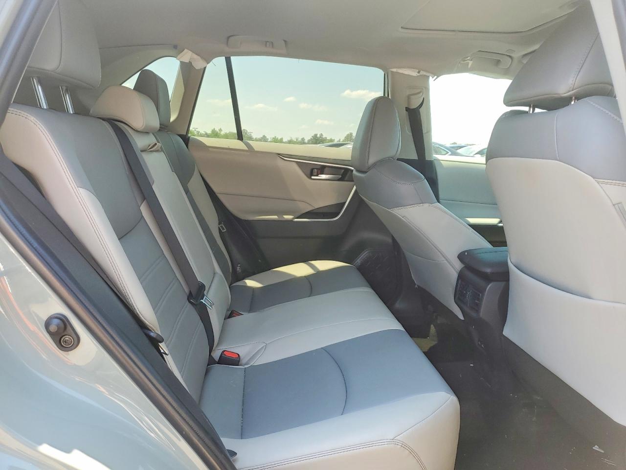 Toyota RAV4 Xle Premium