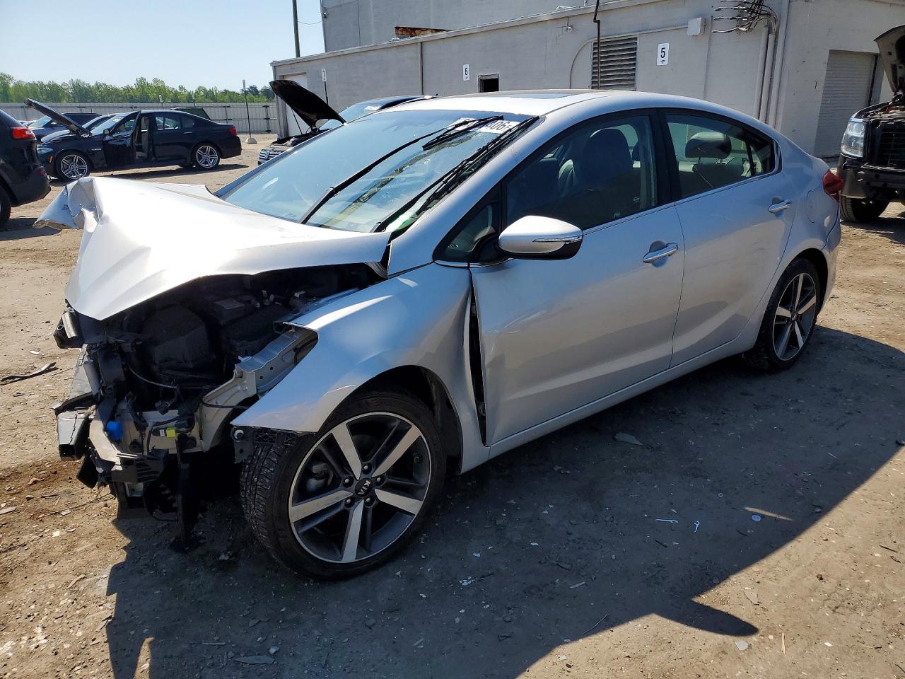 Salvage Kia Forte Image