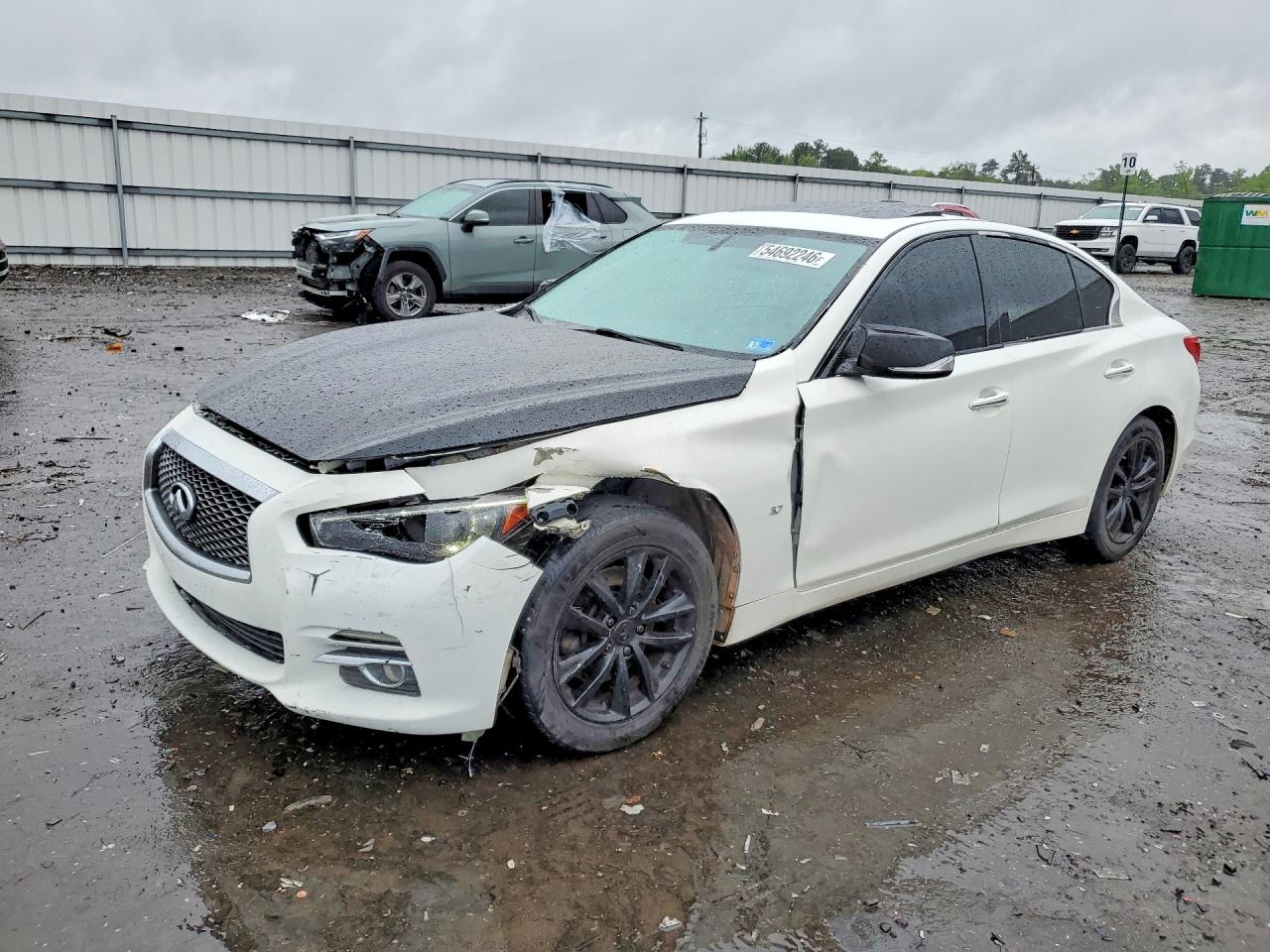 Salvage INFINITI Q50 Image