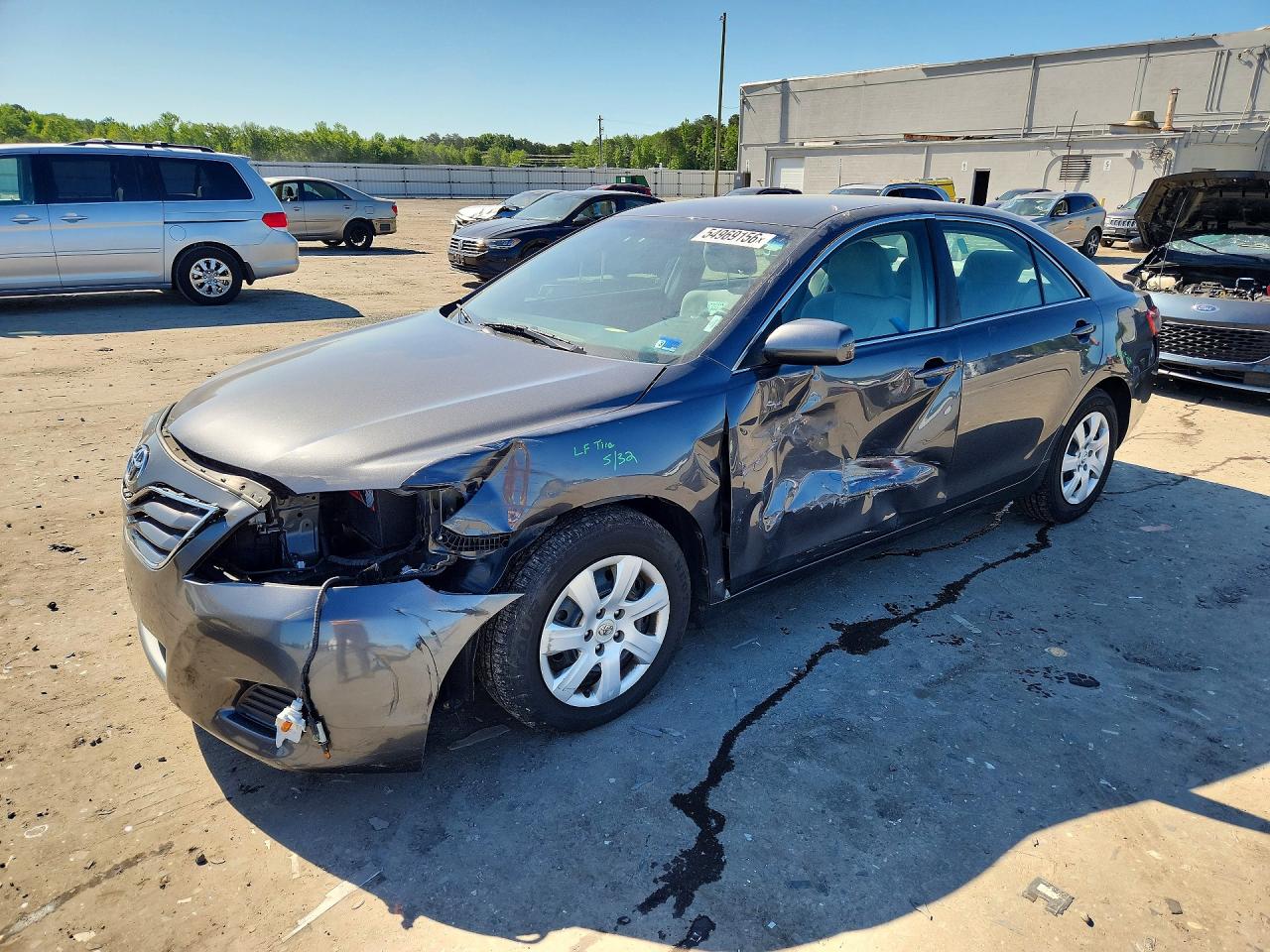 Salvage Toyota Camry Image