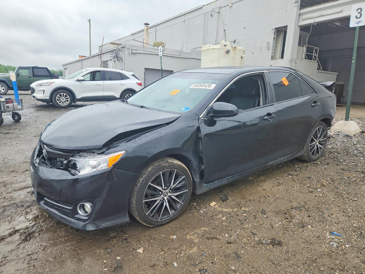 Salvage Toyota Camry Image