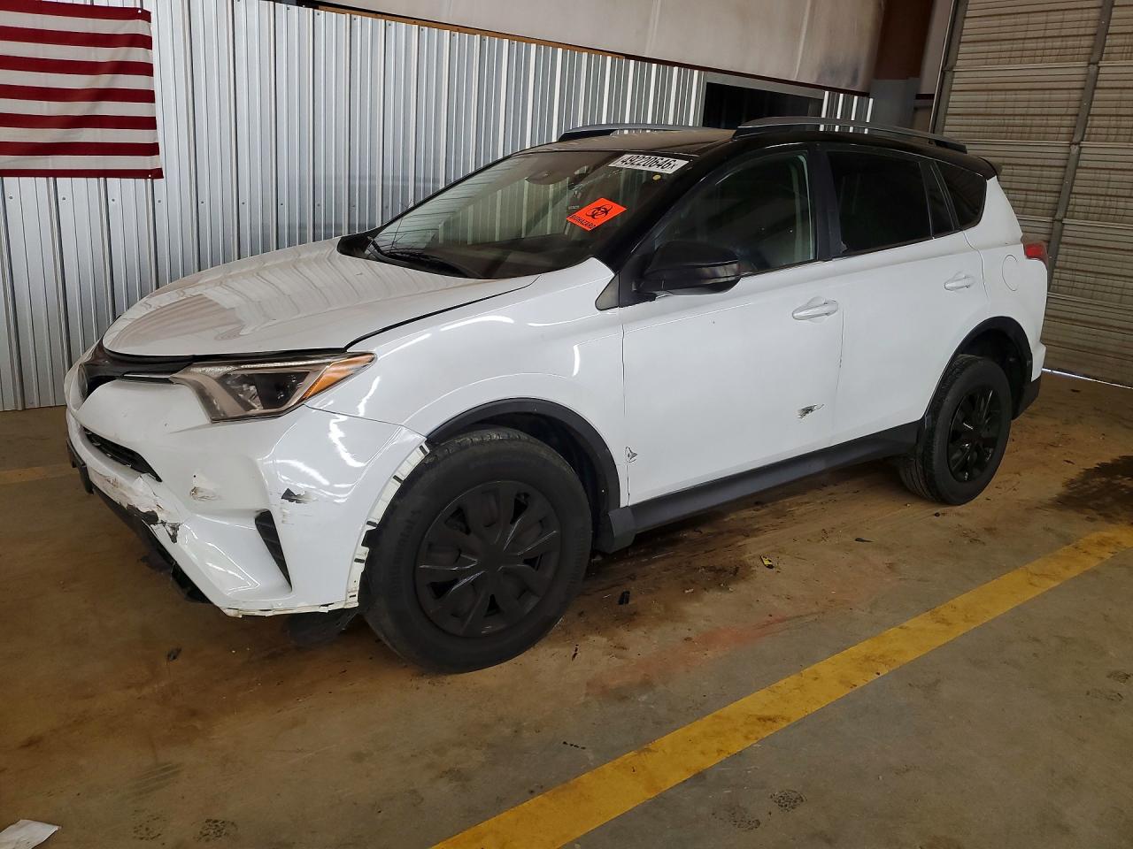 Salvage Toyota RAV4 Image