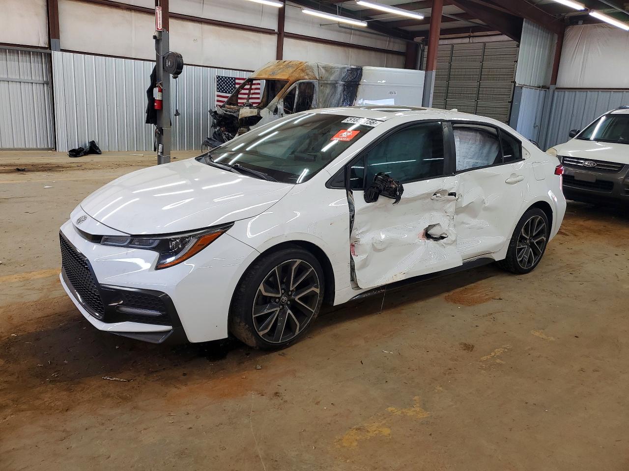 Salvage Toyota Corolla Image