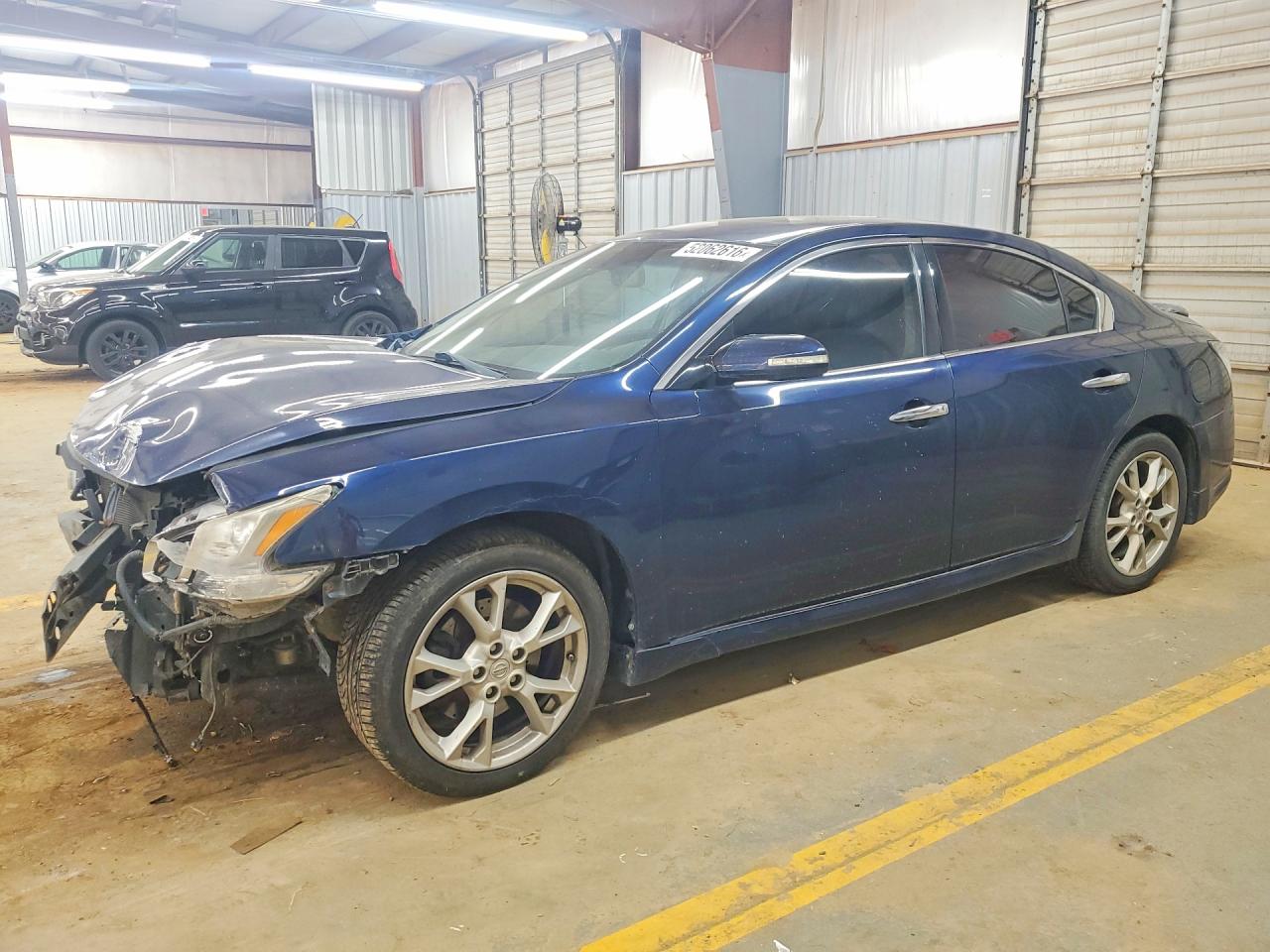 Salvage Nissan Maxima Image