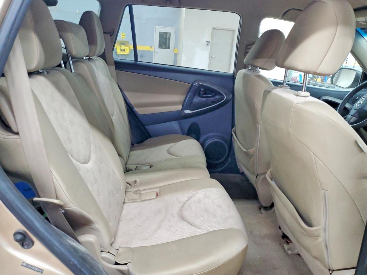 Toyota RAV4 Base