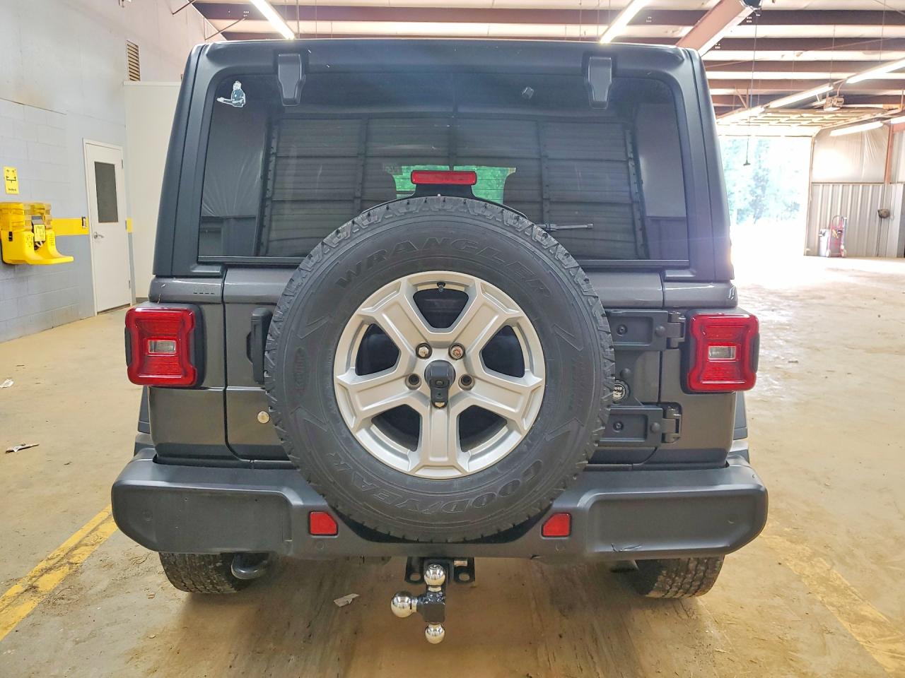 Jeep Wrangler Sport
