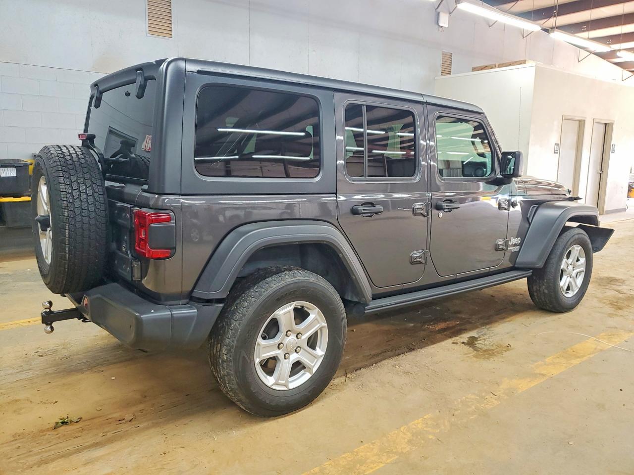 Jeep Wrangler Sport