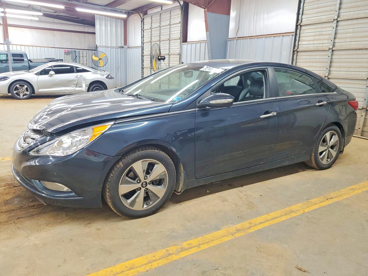 Salvage Hyundai SONATA Image