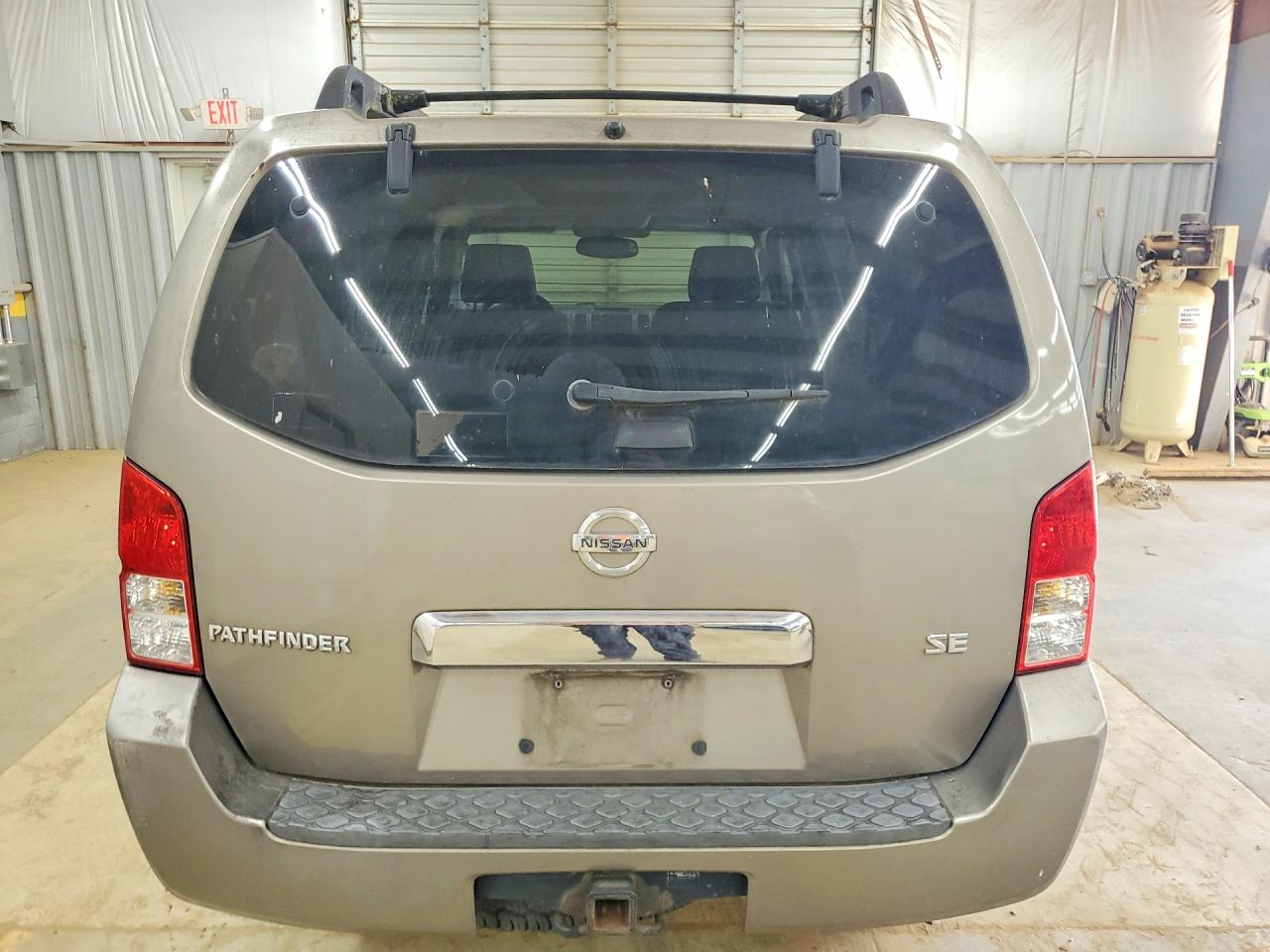 Nissan Pathfinder Xe
