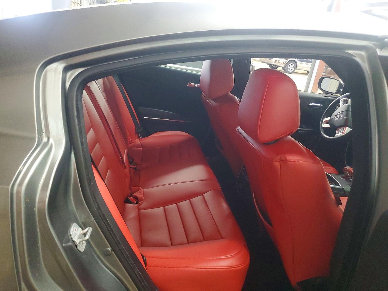 Dodge Charger Sxt