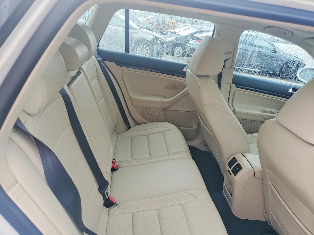 Volkswagen Jetta S