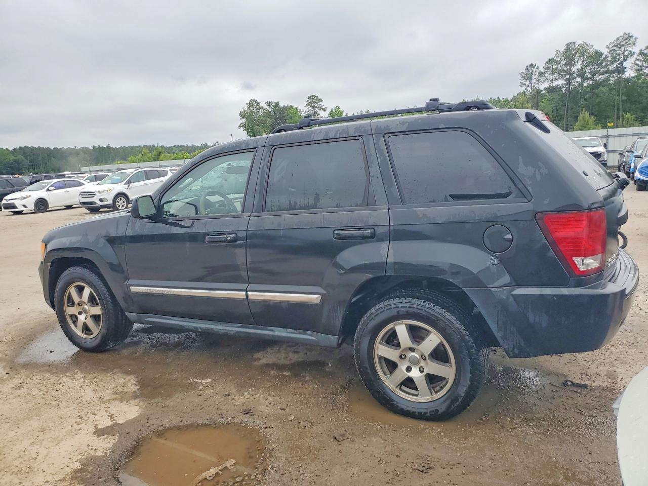 Jeep Grand Cherokee Laredo
