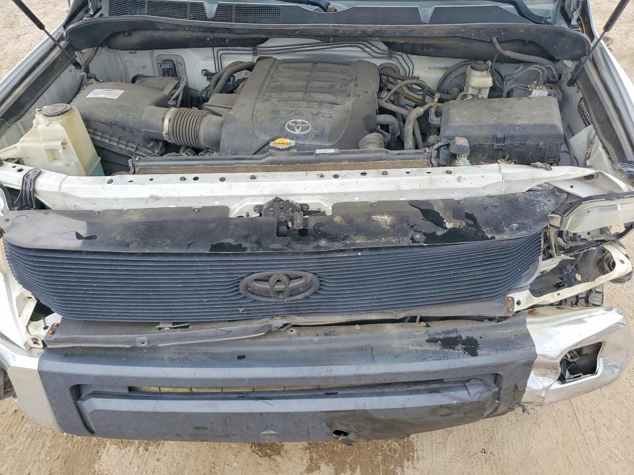 Toyota Tundra Sr5