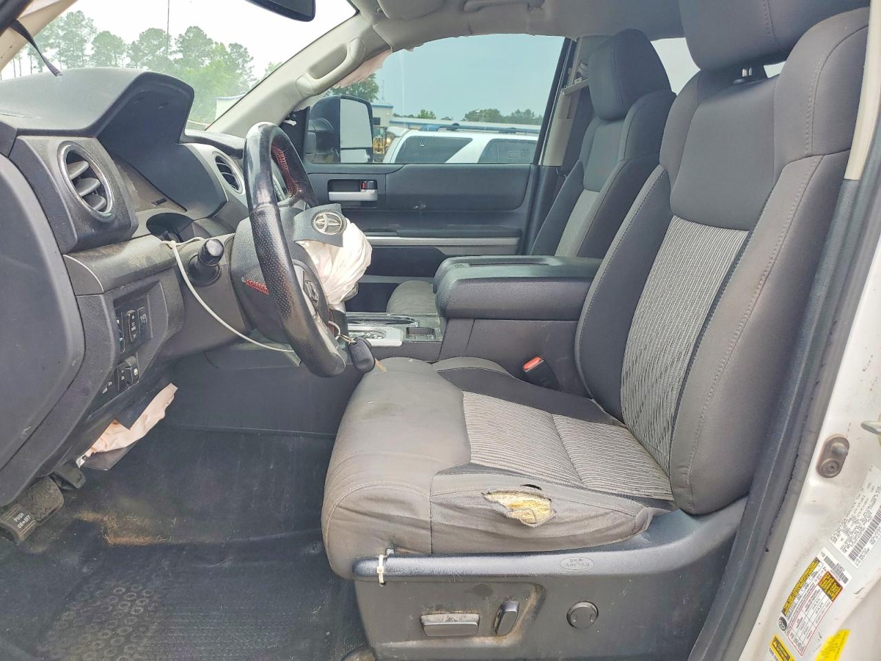 Toyota Tundra Sr5