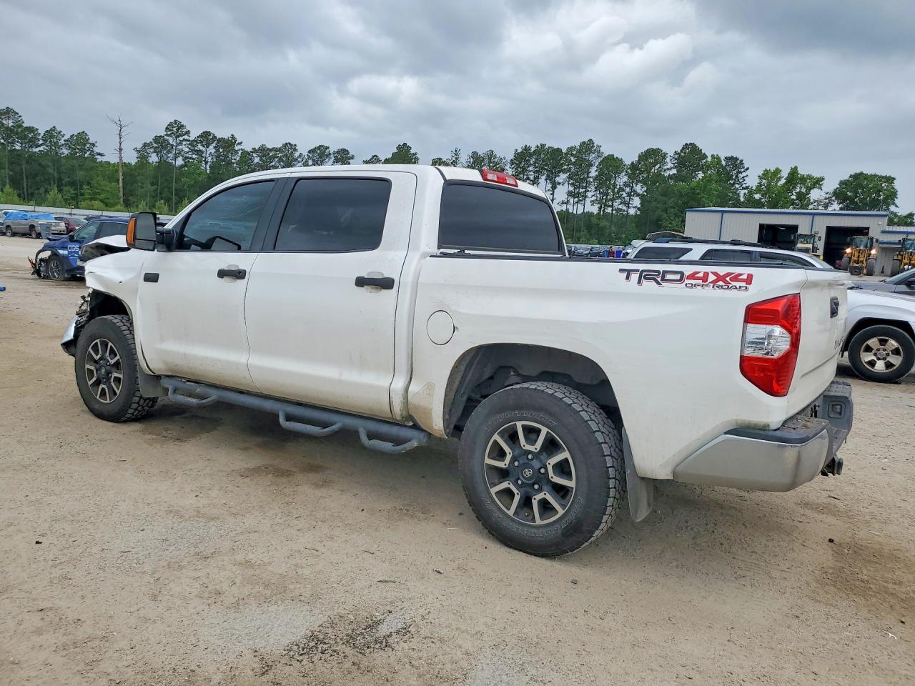 Toyota Tundra Sr5
