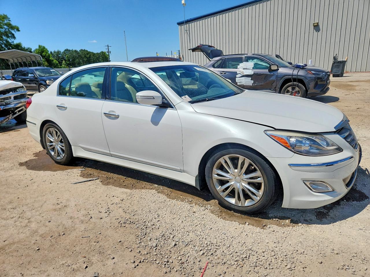 Hyundai Genesis 3.8l