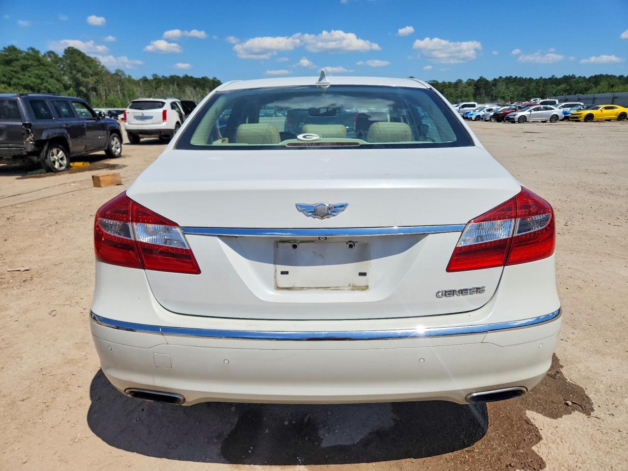 Hyundai Genesis 3.8l