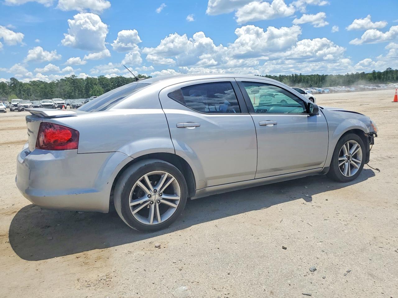Dodge Avenger Se