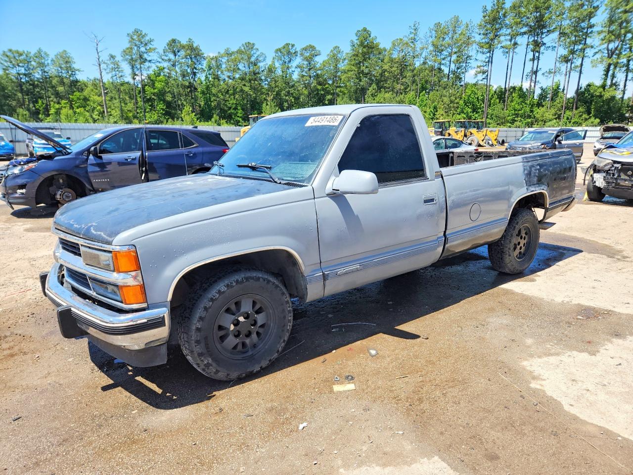 Salvage Chevrolet Gmt Image