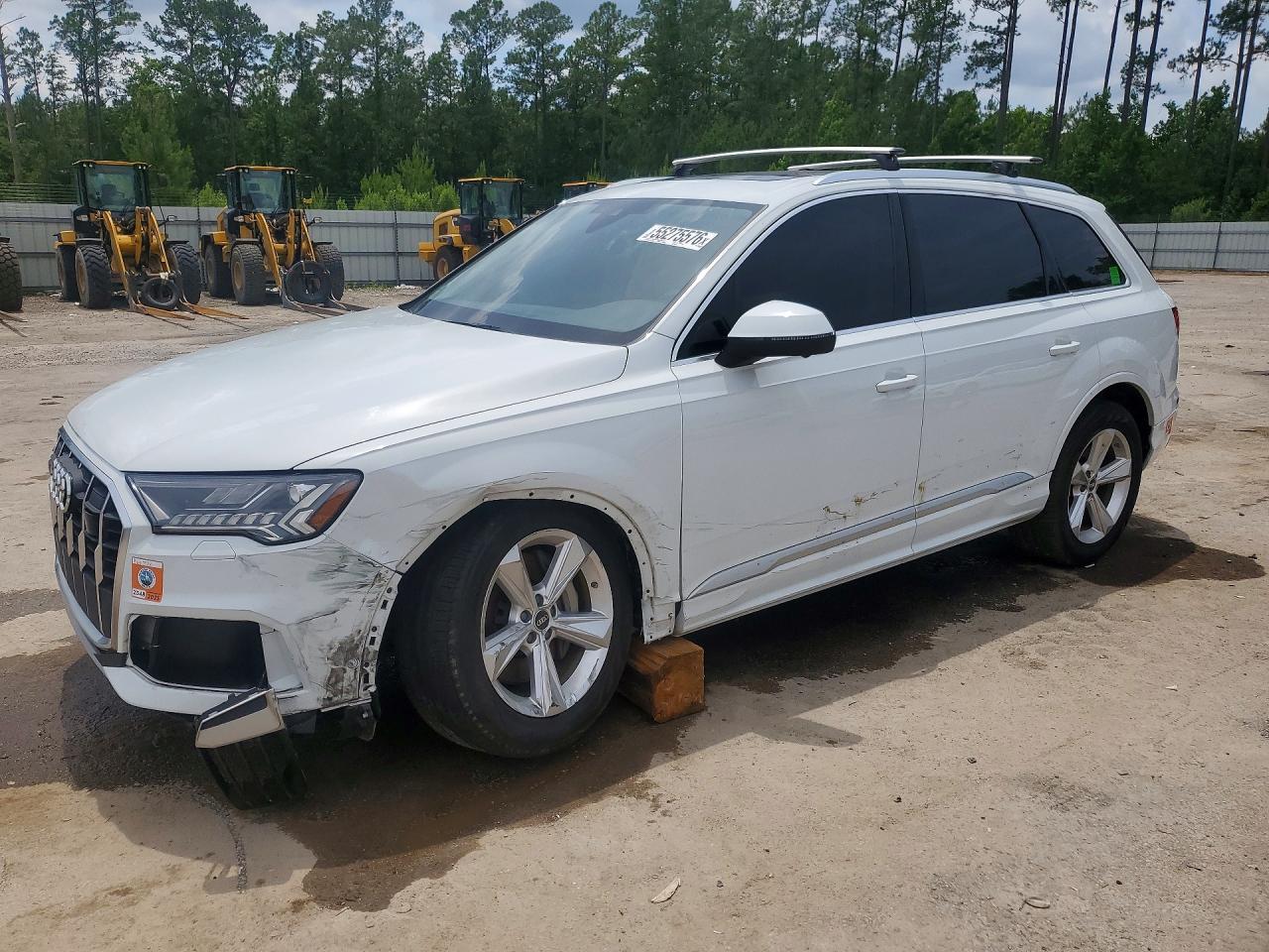 Salvage Audi Q7 Image