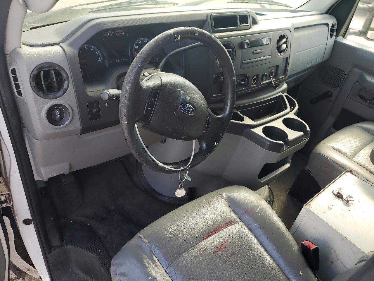 Ford Econoline E150 Van