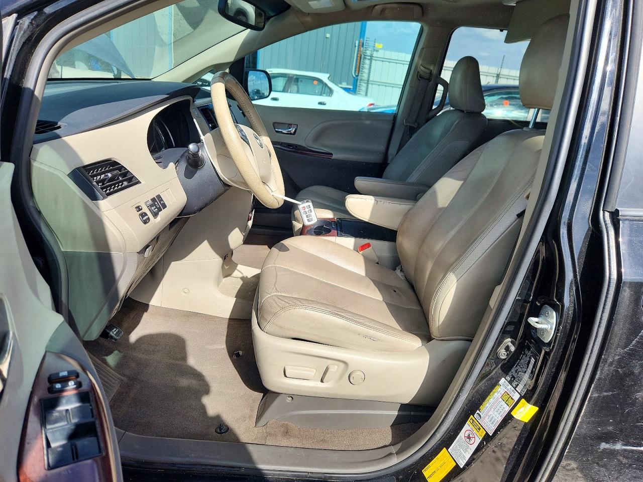Toyota Sienna Xle 7-passenger